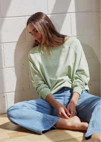 Patti Sweatshirt - Daisy - Grape Green