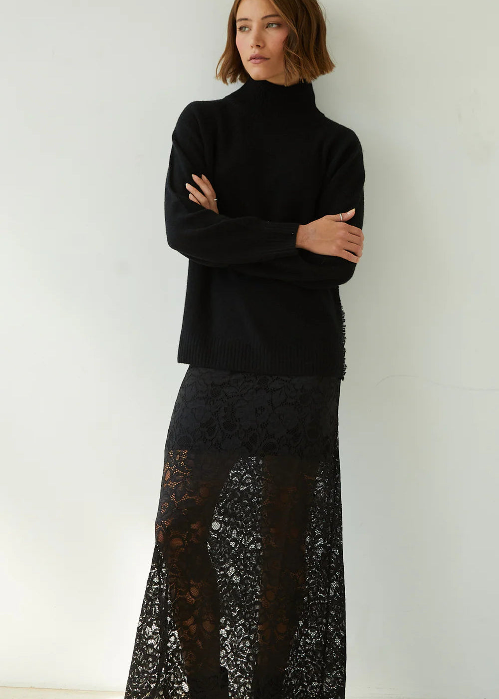 Alba Lace Skirt - Black