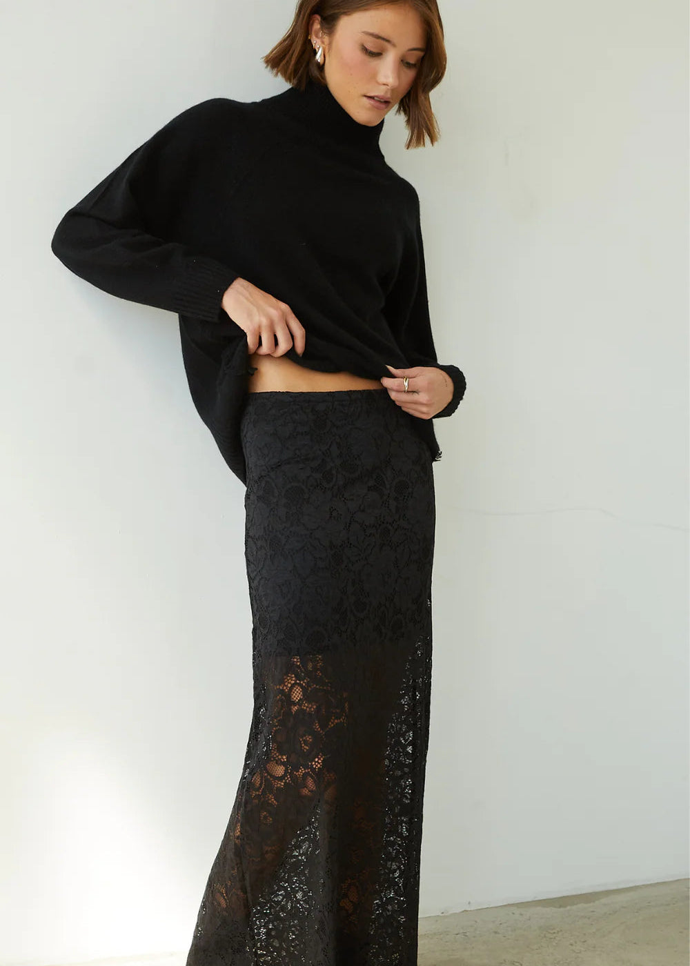 Alba Lace Skirt - Black