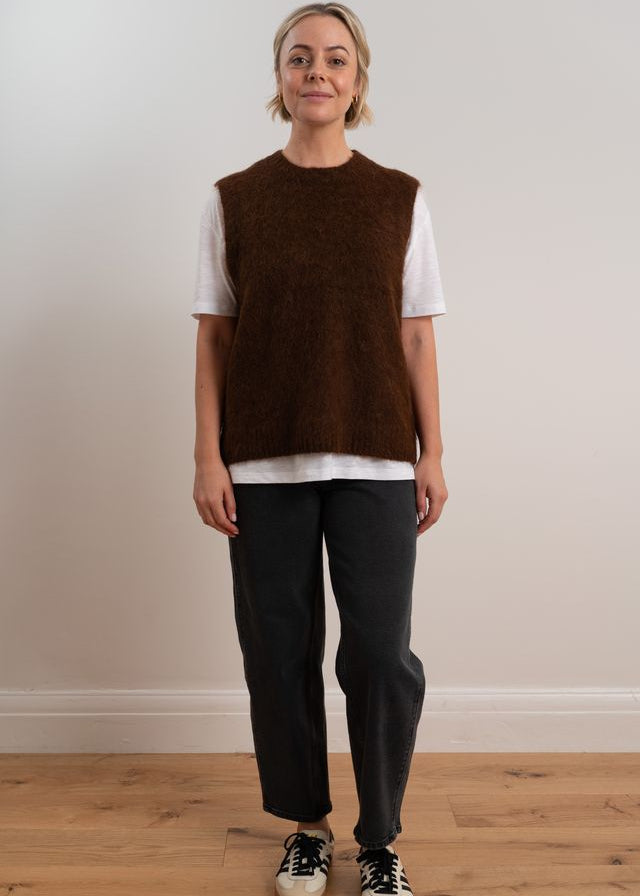 Chocolater Brushed Crew Vest