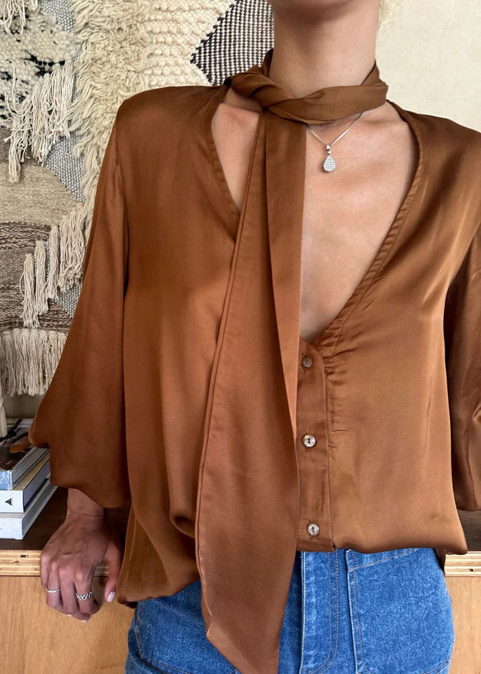 Lilya Chaminix Rust Top