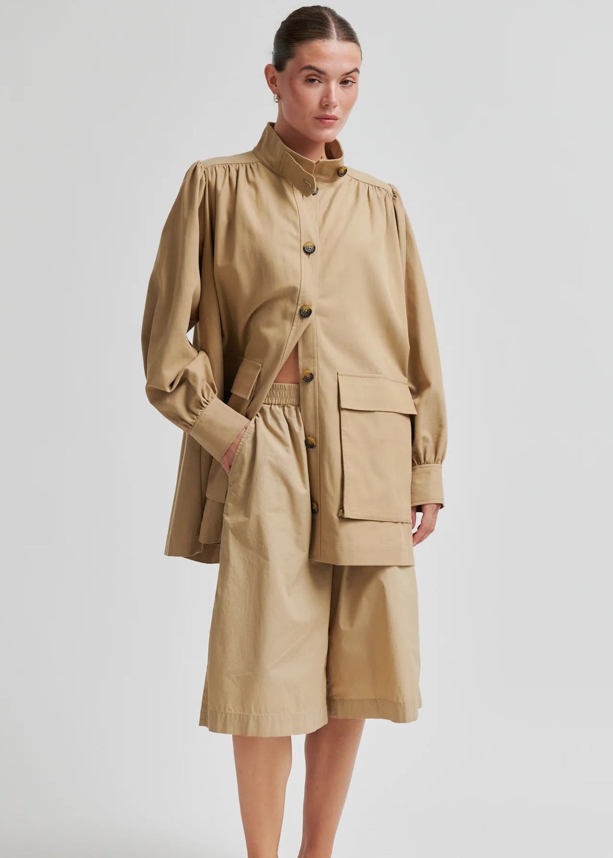 Gable Funnel Neck Long Jacket - Camel