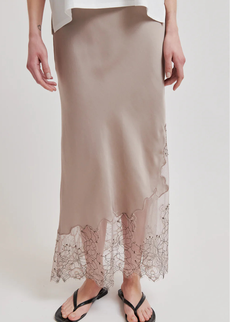 Wila Lace Hem Dress - Plaza Taupe